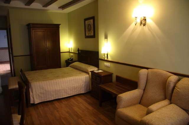 Hotel El Mano Huéscar الغرفة الصورة